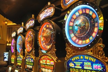 Simbol dan desain visual Wild West Gold dengan tema koboi di texaspoker